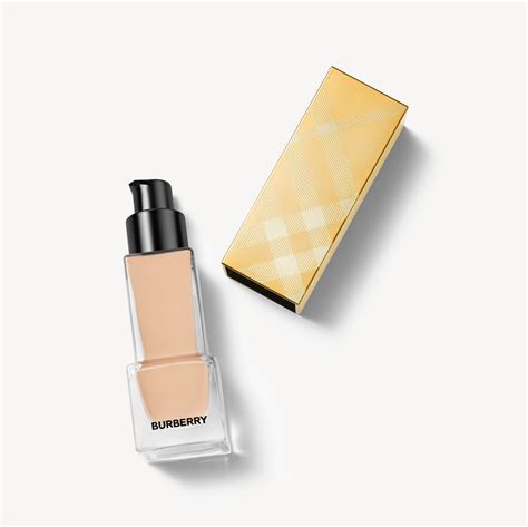 burberry ultimate glow fluid foundation|Burberry matte glow foundation.